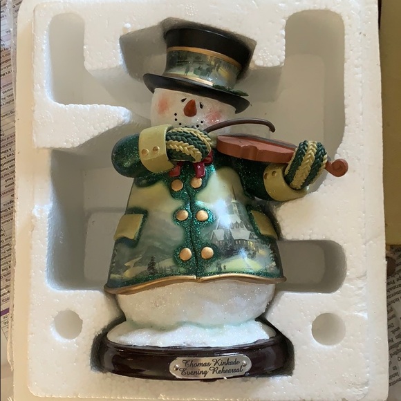Thomas Kinkade Collectable Snowman - Picture 5 of 6
